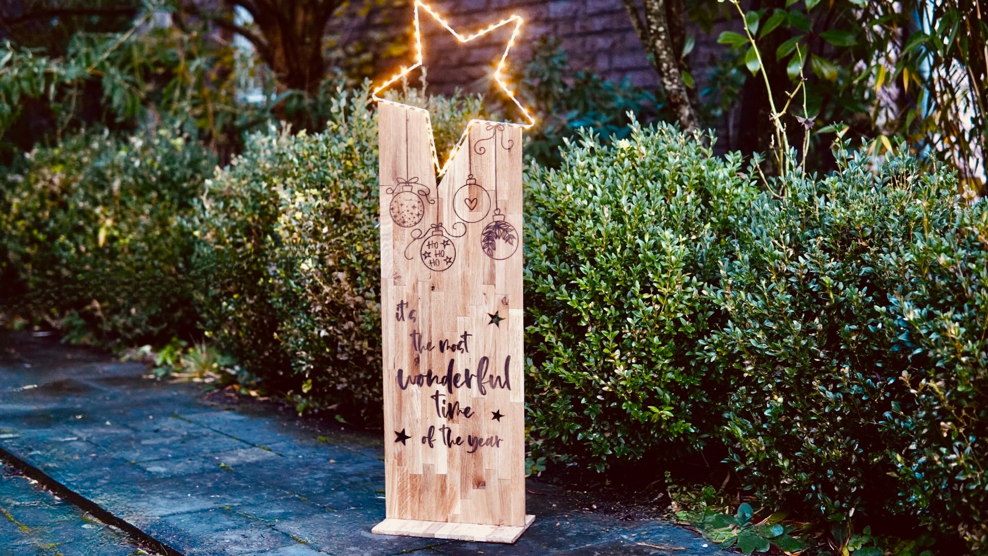 Make glowing Christmas decorations for the garden ➡️ Tutorial
