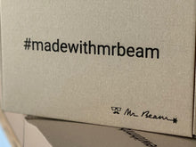 Lade das Bild in den Galerie-Viewer, Mr Beam #madewithmrbeam Gravur Musterbox
